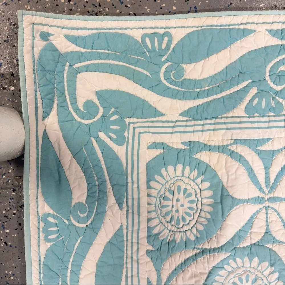 Pottery Barn beautiful turquoise